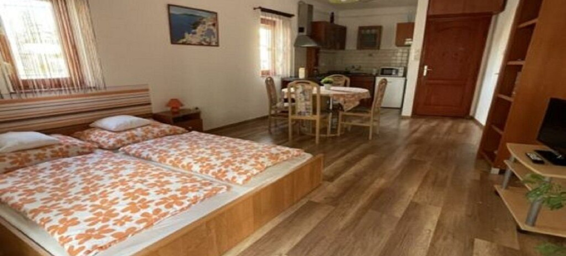 Hellasz Apartman Gyula - 5