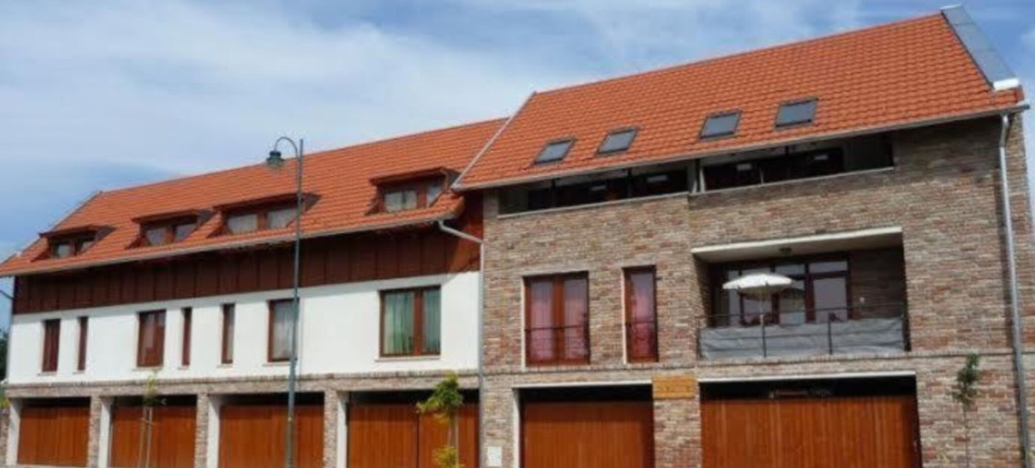 Várkert Prémium Apartman Gyula - 10