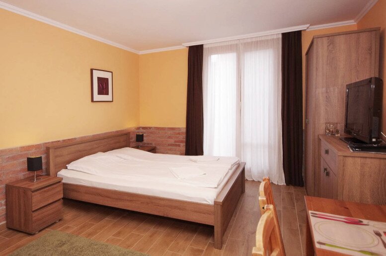 Várárok Apartman*** Gyula - 12