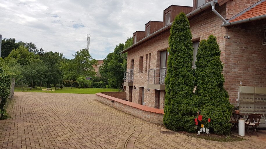 Gyulai Fürdő Apartman Delux - 12