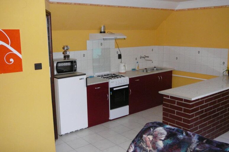 Cseresznye Apartman Gyula - 10