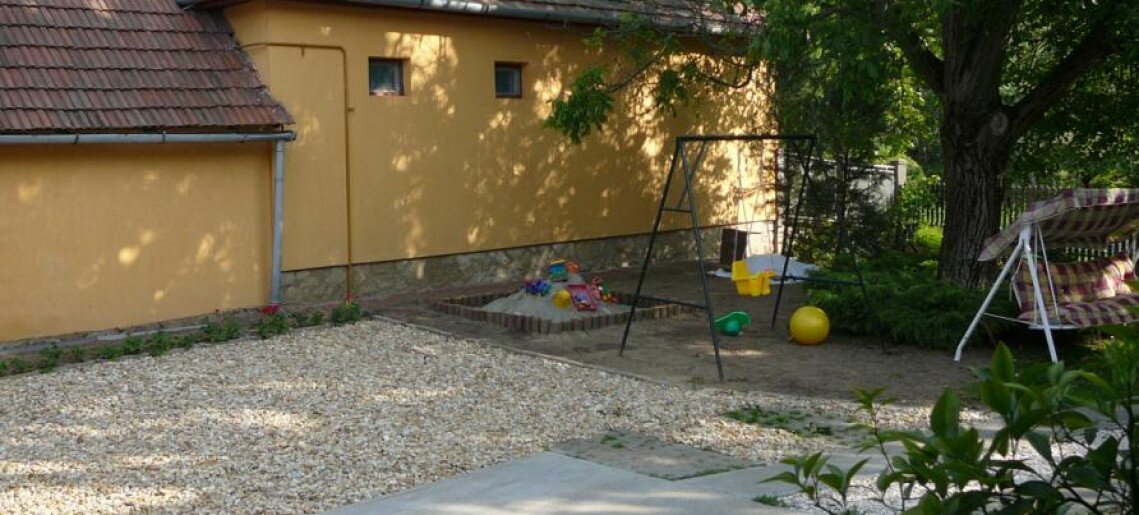 Cseresznye Apartman Gyula - 12
