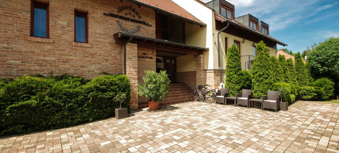 Várfürdő Panzió Gyula - 9