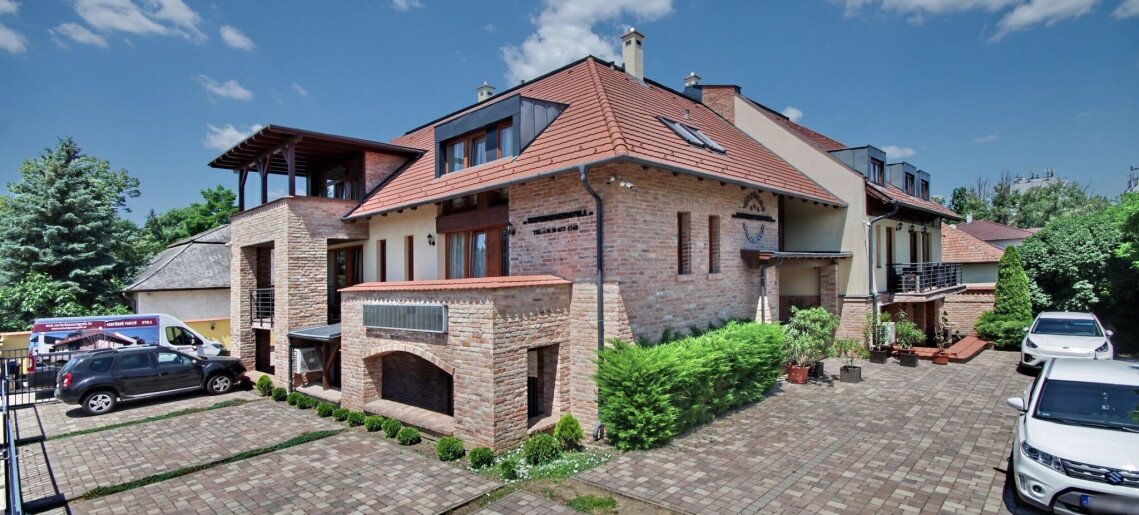 Várfürdő Panzió Gyula - 1