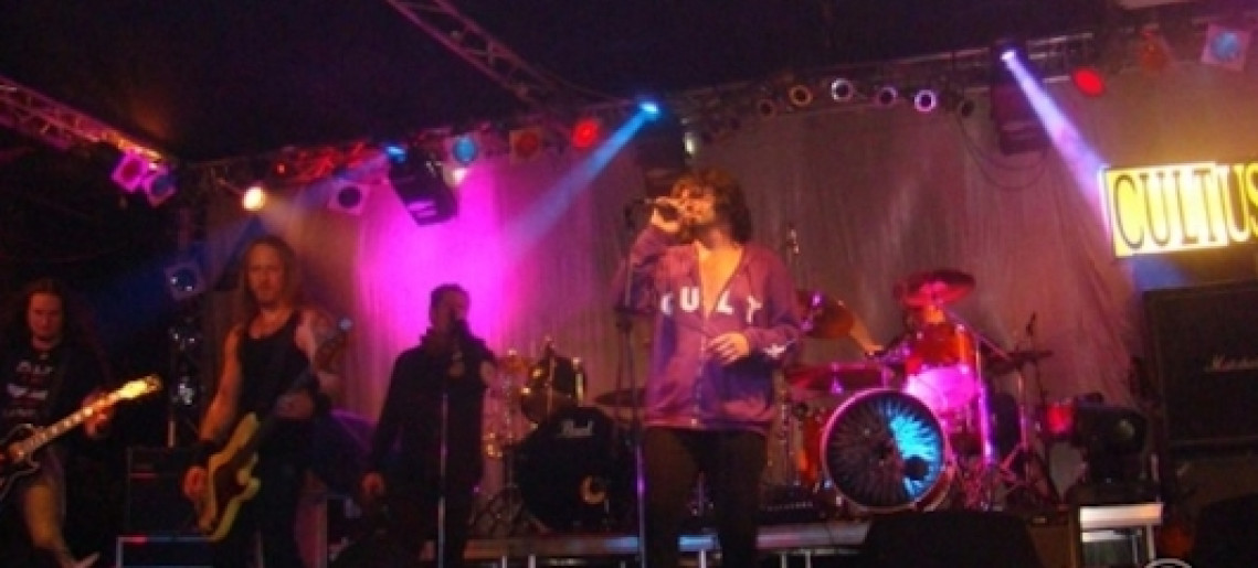 Cultus zenekar koncertje a Red Hole-ban