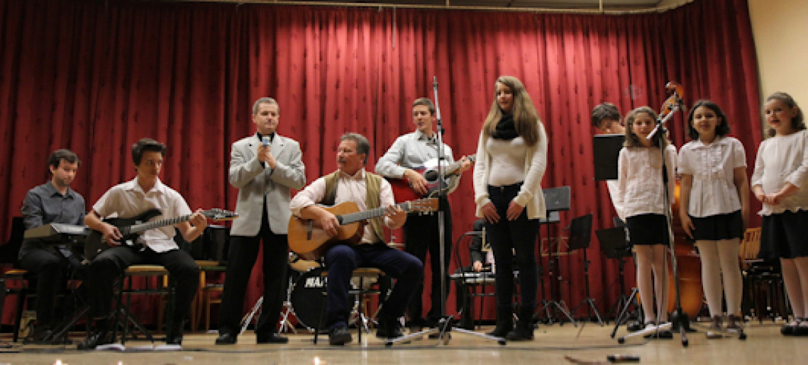 Erkel Ferenc Zeneiskola - Tanár-diák karácsonyi koncert