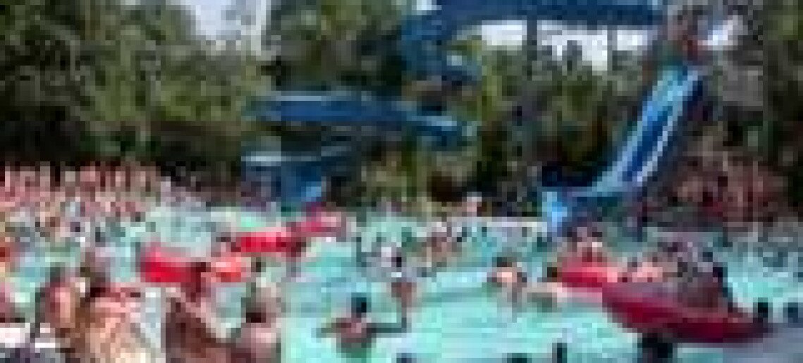 Strandok éjszakája a Gyulai Várfürdőben