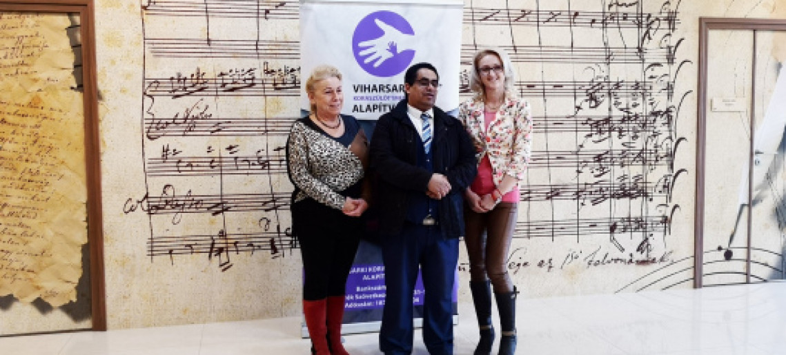 Jelmezes jótékonysági futóverseny