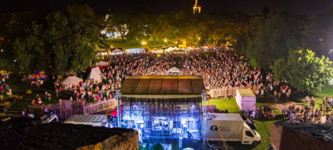 Tűzijáték nélkül, de lesz megemlékezés 20-án, Gyulán