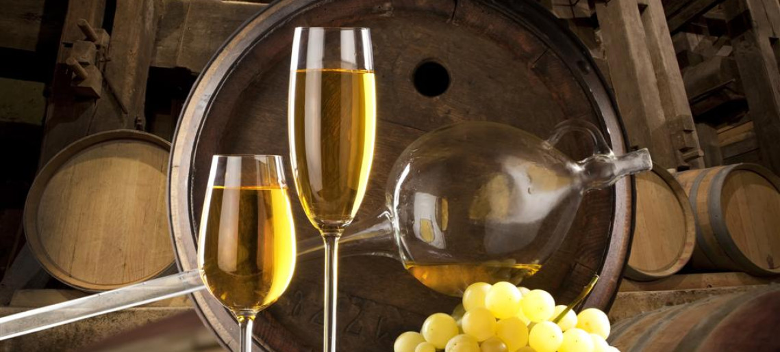 Töltse velünk a szombat estét a gyulai vár borozójában!