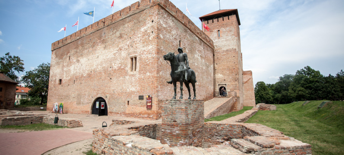 A gyulai vár építészeti múltja