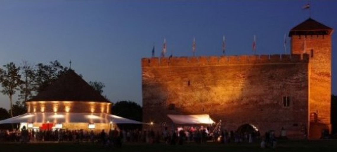 "Pufin – Mer erőt ad" koncert a Rondellánál