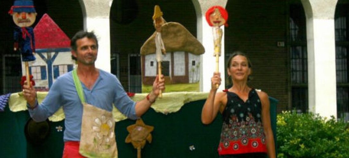 A kerek kő - bábelőadás