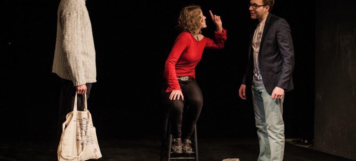 Double Bind - várszszínházi előadás