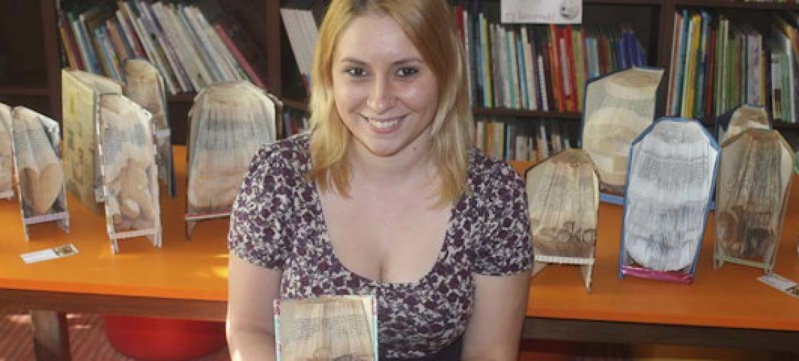 Menyhárt Erzsébet könyvszobor-kiállítás