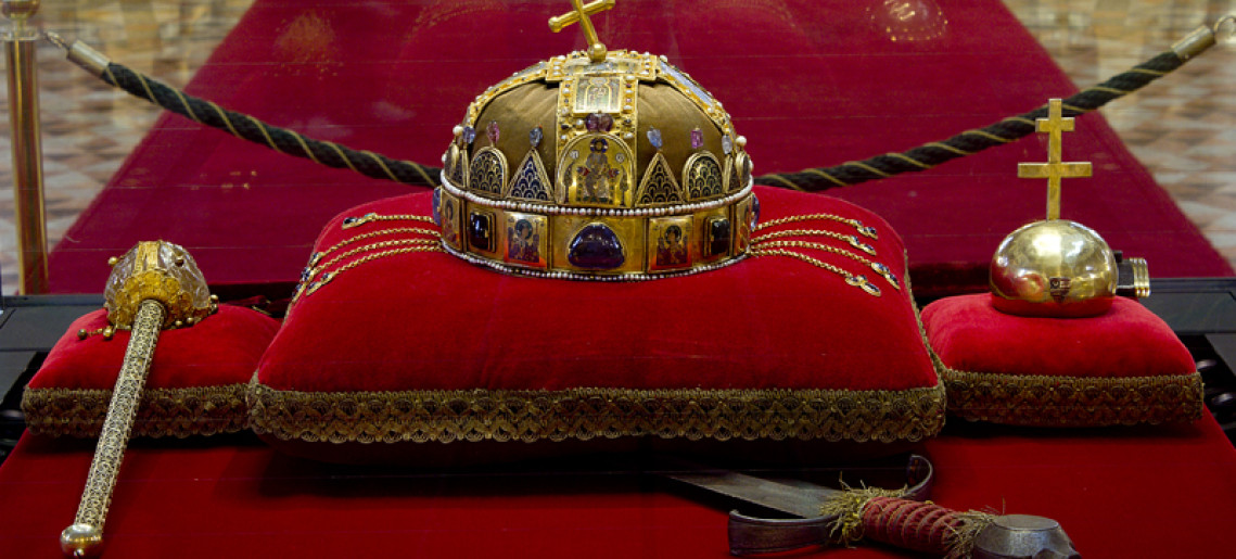 A Szent Korona elrablása és visszavétele