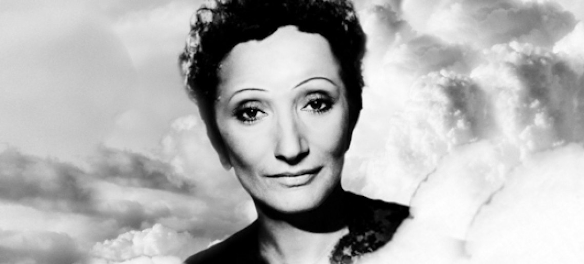 Lara De Mare: Égben maradt repülő