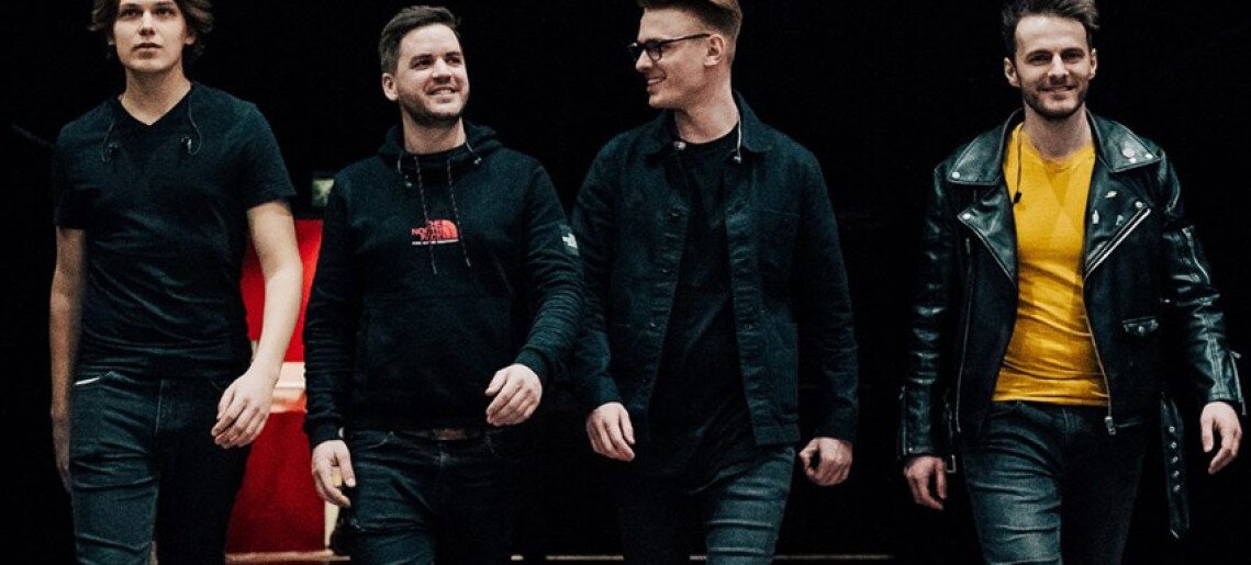 Trendhagyó irodalomóra a Kávészünet Zenekarral