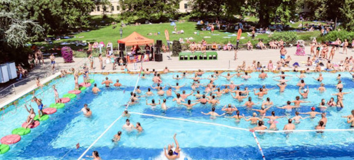 Nappali medencés disco a Gyulai Várfürdőben