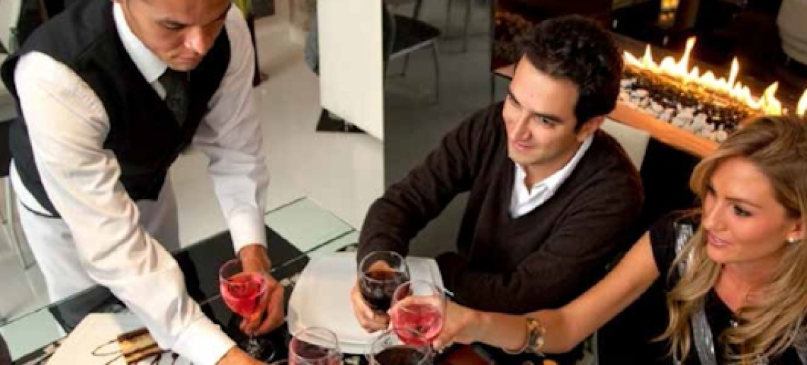 Borvacsora az Elizabeth Hotelben