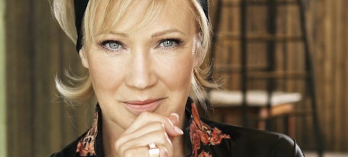 Majdnem valaki - Udvaros Dorottya zenésestje