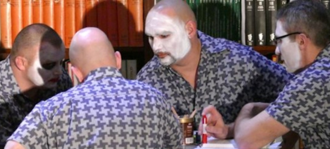 Kukás Guru - egyfelvonásos bohózat