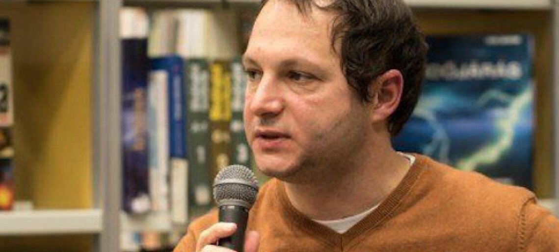 Kiss László író könyvbemutetója