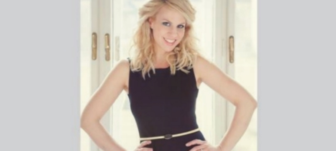 Kézfogások - Schnöller Szabina önálló estje