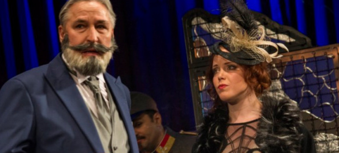 Tizennyolc - Történelmi dráma