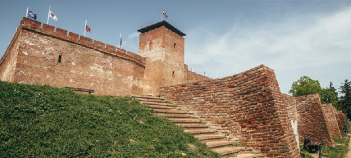 Emlékhelyek napja a gyulai várban