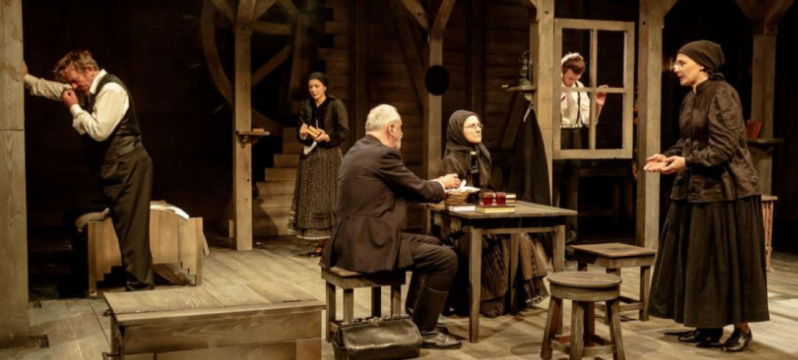 Döbrentei Sarolta: Sára asszony