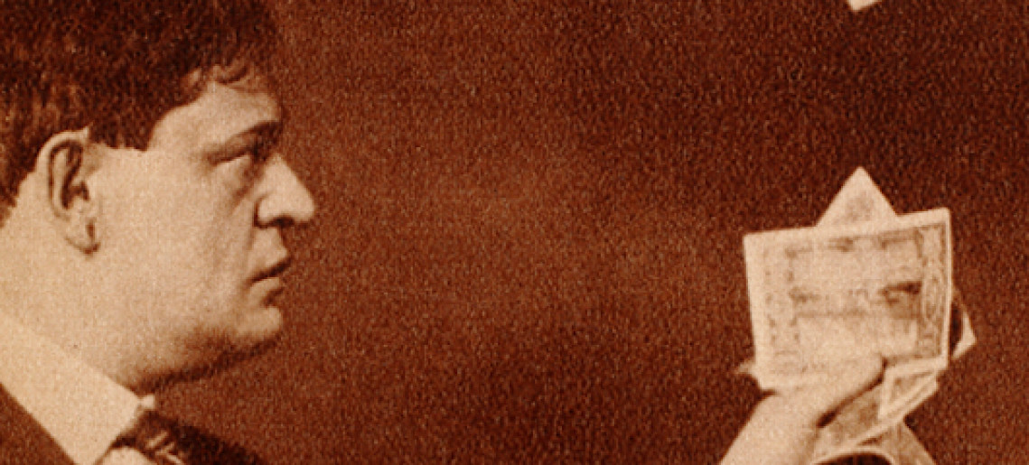 KARINTHY KÁVÉHÁZ - Válogatás Karinthy Frigyes irodalmi karikatúráiból