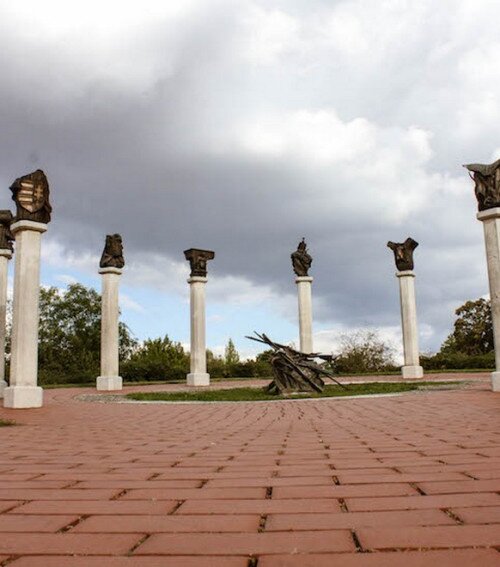 Az 1848/49-es honvédtiszti emlékhely