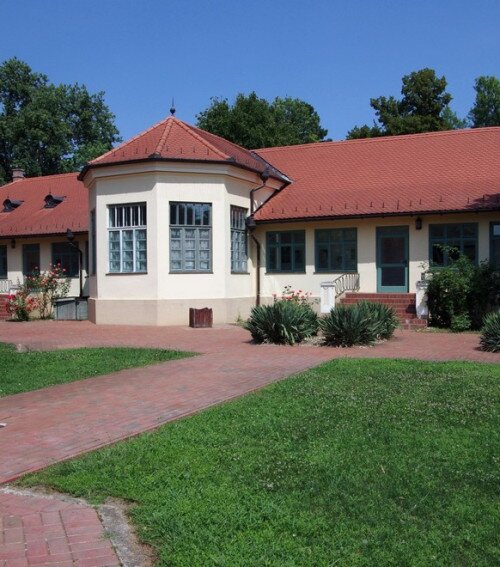 Gyulavári kastélyjárat