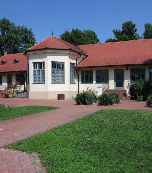 Gyulavári kastélyjárat