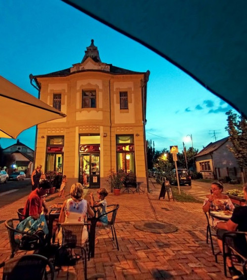 Mexikótól Gyuláig, angliai kitérővel