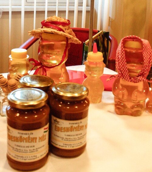 Biomézek Újhelyiné Zsuzsitól