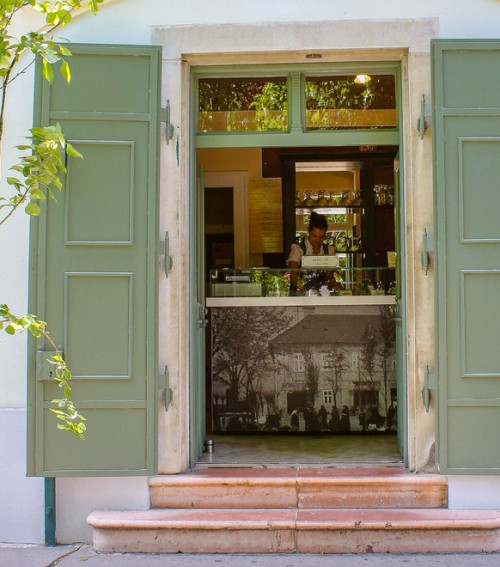 Százéves Cukrászda