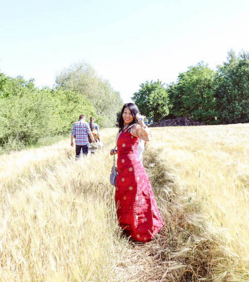 Sonam és Dorjee a búzamezőn