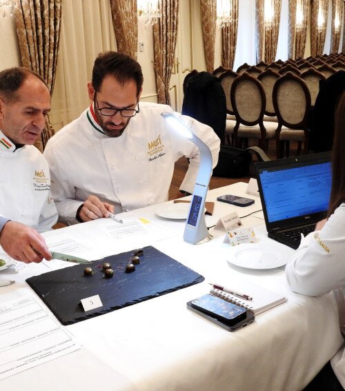 Idén is keresik a legjobb pálinkás bonbonokat