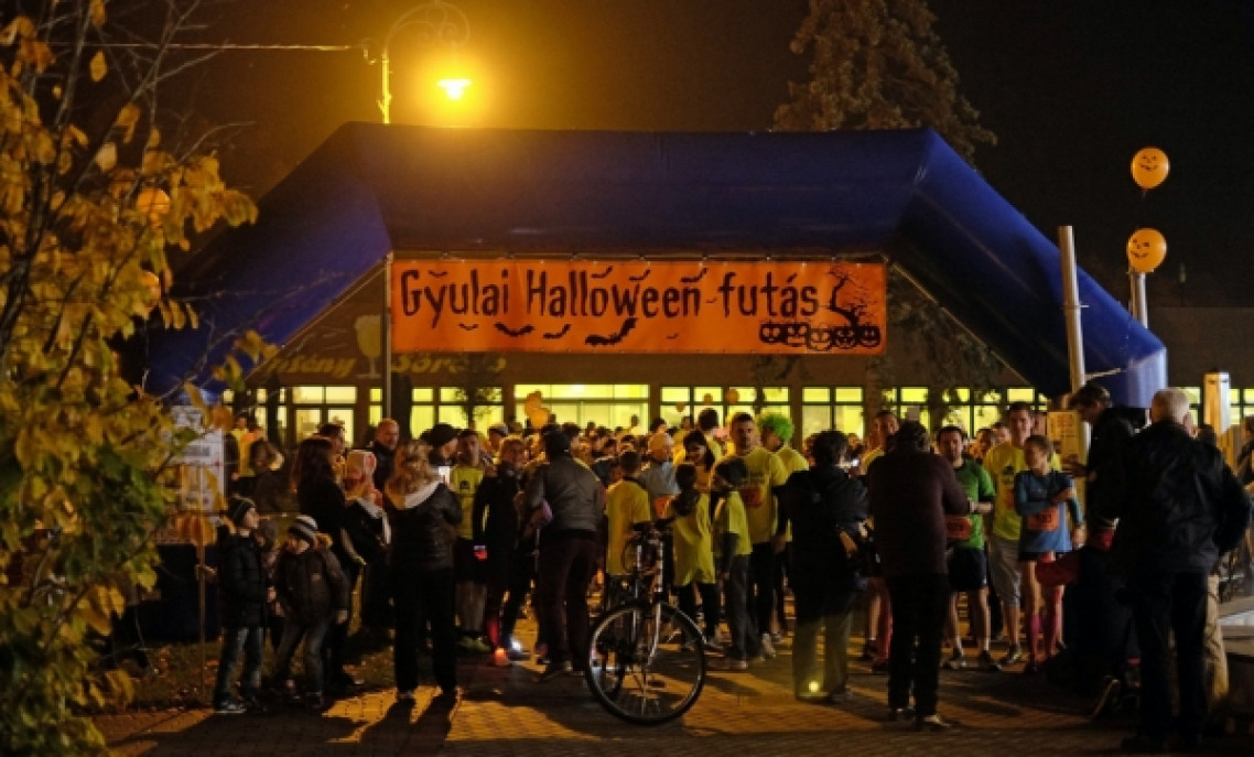 IV-halloween-futas-gyula-2016-01.jpg