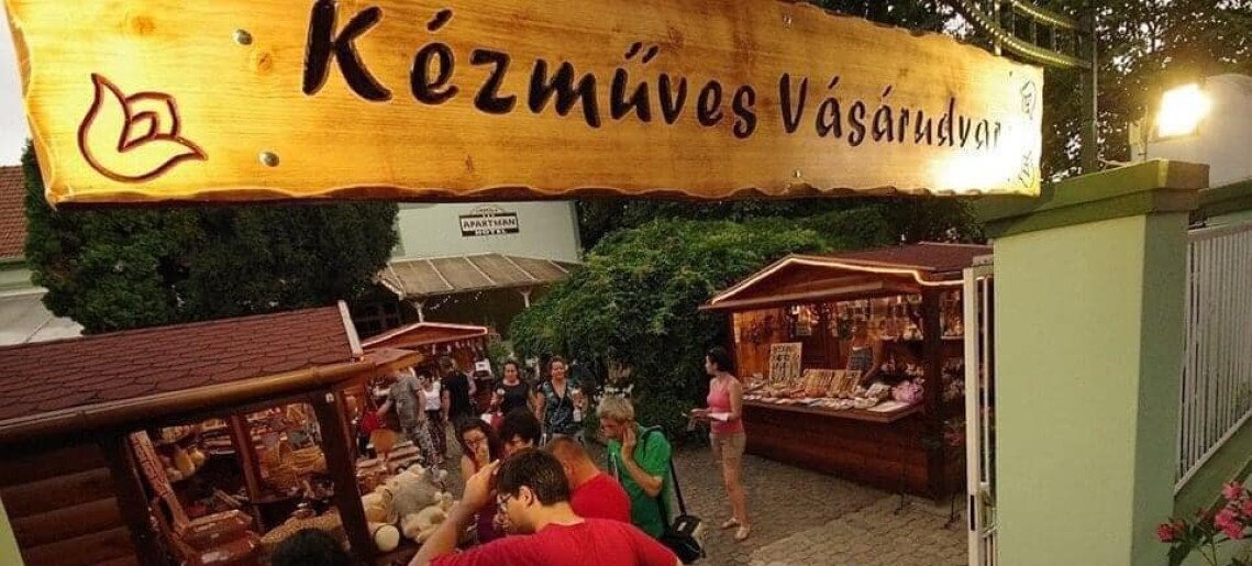 Kézműves Vásárudvar
