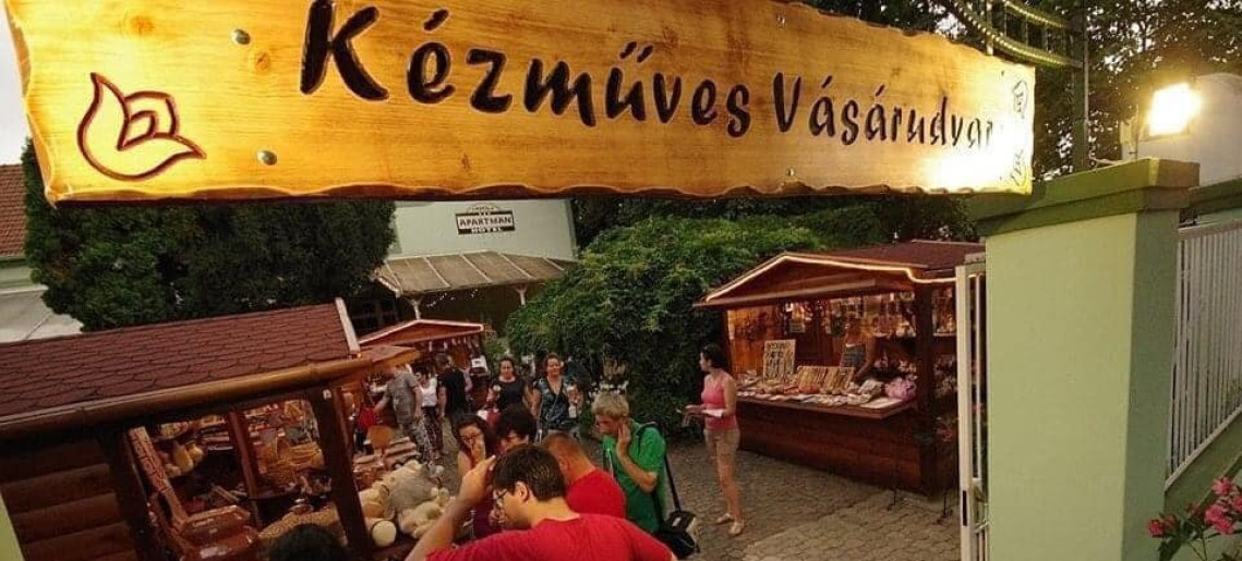 Kézműves Vásárudvar