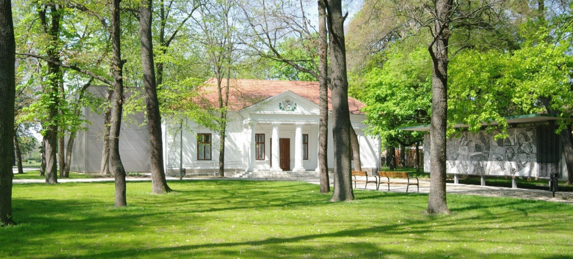 Kohán Képtár: OKTÓBER időszaki kiállítás megnyitója