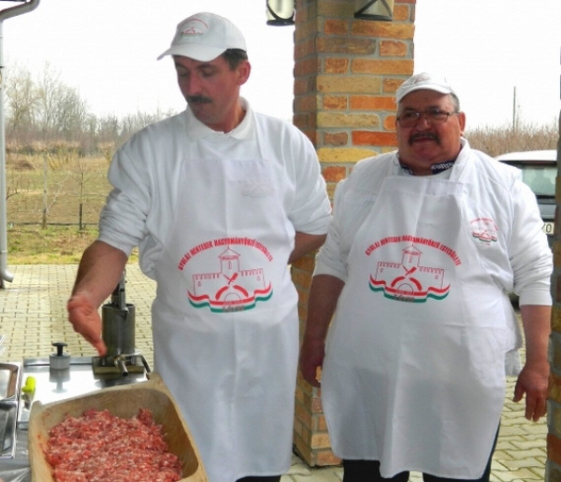 kolbasz-es-sodarmustra-programok-gyulan-hirek-02.jpg