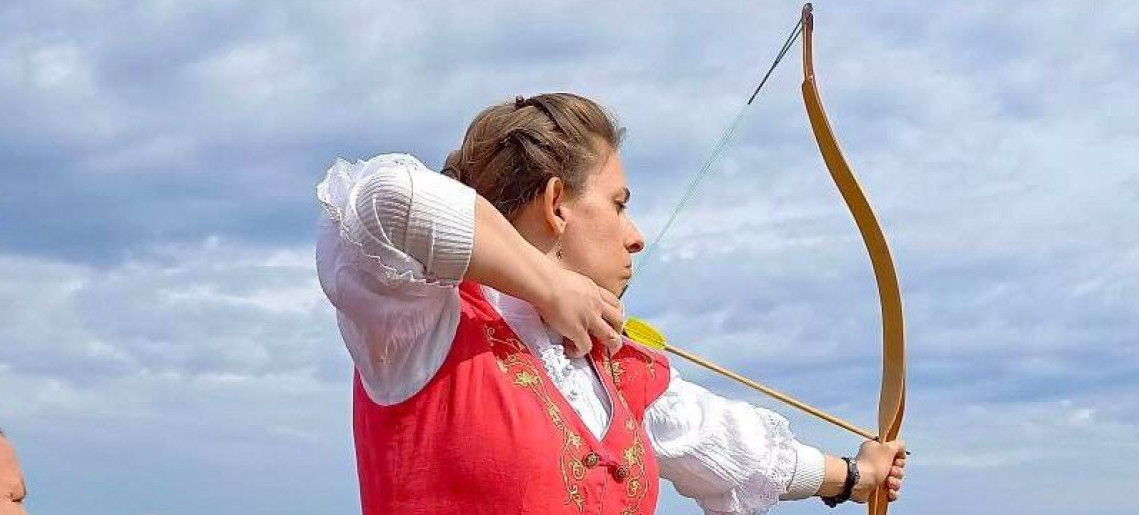 Középkori edzés a vár udvarán