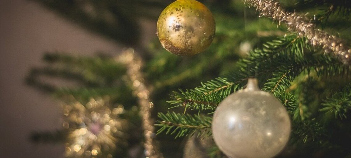 Ladics-ház: Adventi készülődés - díszek és gyertya méhviaszból