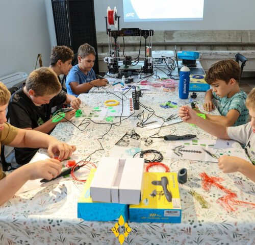 Ladics-ház: Újévi szerencsehozó tárgy készítése 3D nyomtatóval