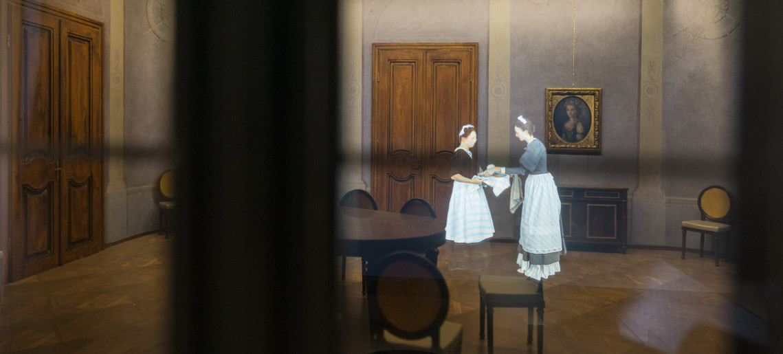 Láthatatlan kastély: suttogó tárlatvezetés az Almásy-kastélyban