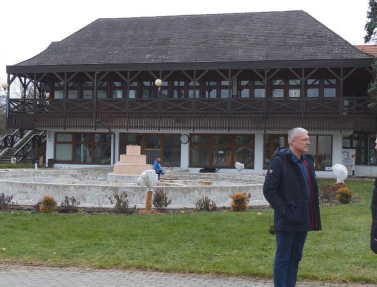 Megújul a várfürdő egyik legnépszerűbb része, a Polip-medence